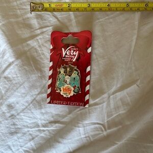 Mickeys Very Merry Christmas Party 2015 pin- Hitchhiking ghosts